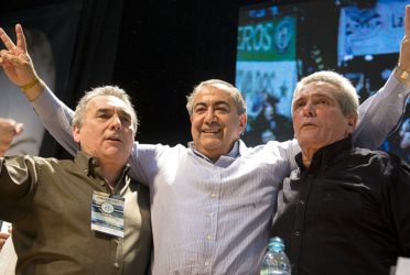 Acuña: un veto de Macri "no le va a caer bien a los trabajadores"