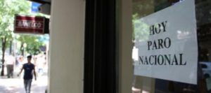 Bancarios paran hoy tres horas por reclamos salariales