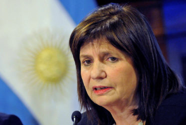 Bullrich denunció a personas que promovieron saqueos via redes sociales 1