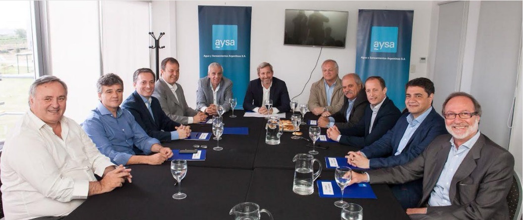 Cascallares selló convenio con AySA para avanzar en obras de agua potable y cloacas