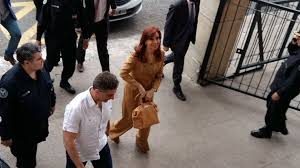 Ercolini procesó a CFK por asociación ilícita y la embargó por $10 mil millones