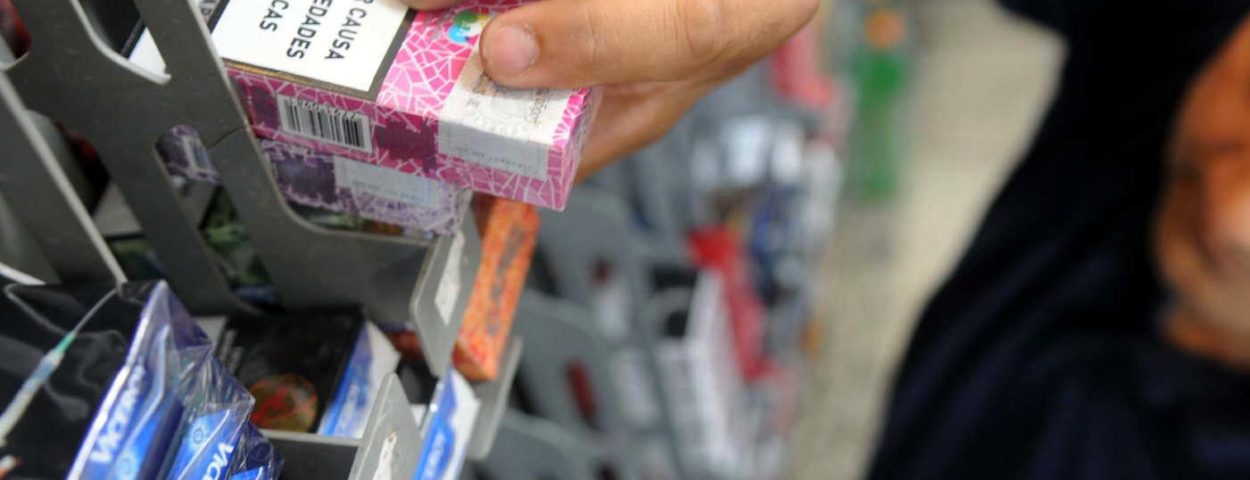 Especulan con aumento desde inicio de año y piden casi $ 70 por un atado de cigarrillos