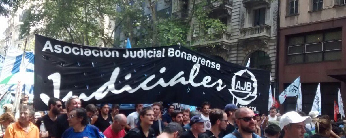 Judiciales bonaerenses paran por 72 horas en reclamo de paritarias