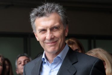 Operaron a Macri por un pólipo que le produce disfonía