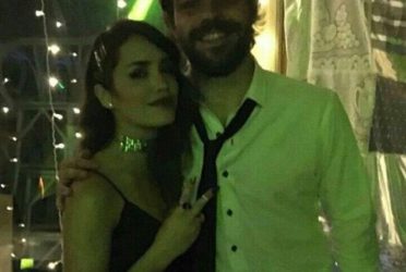 ¿Qué pasa entre Lali y Peter Lanzani? El reencuentro en el casamiento de Nico Vázquez