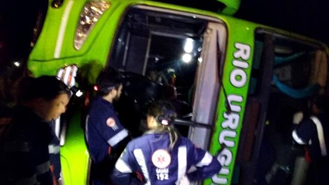 Tragedia en Brasil: volcó un micro con egresados argentinos 3