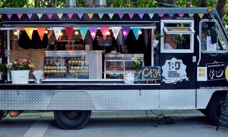 Vuelven los "Food Trucks" a Adrogué