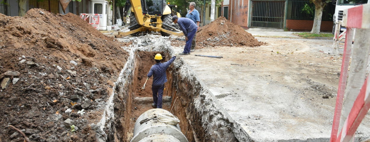 Continúan las obras hidráulicas en distintos barrios de la ciudad