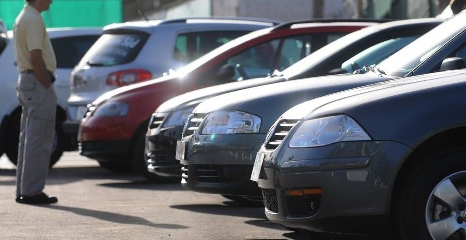 La venta de autos usados cayó un 15% en 2016