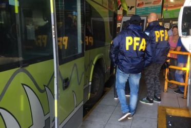 Nuevos controles migratorios con un operativo sorpresa en Liniers