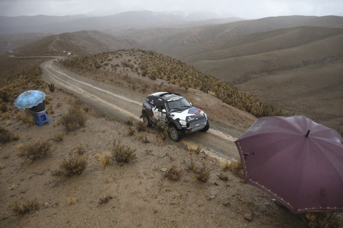 Se supendió la sexta etapa del Dakar por malas condiciones climáticas