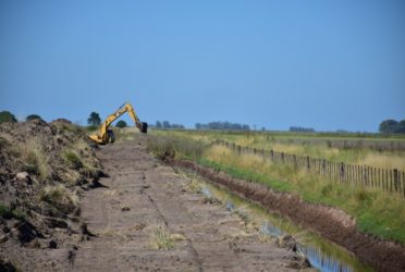 Bolívar lleva adelante la limpieza del Canal Valerga
