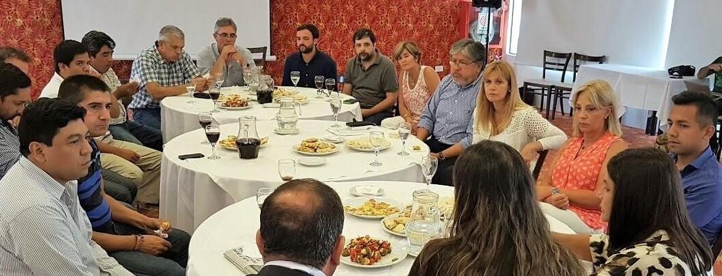Magario viajó a Jujuy y se reunió con intendentes y legisladores de la provincia