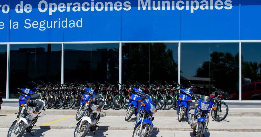 Pilar presentó la flota vehicular que incorporó para reforzar la seguridad del distrito