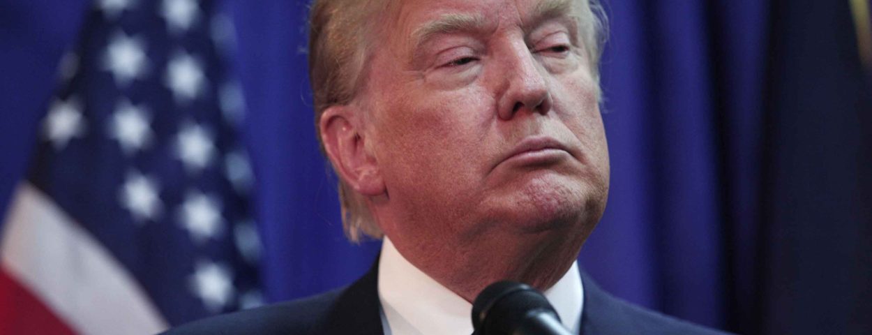 Revés para Trump: un juez de Seattle ordenó suspender decreto migratorio