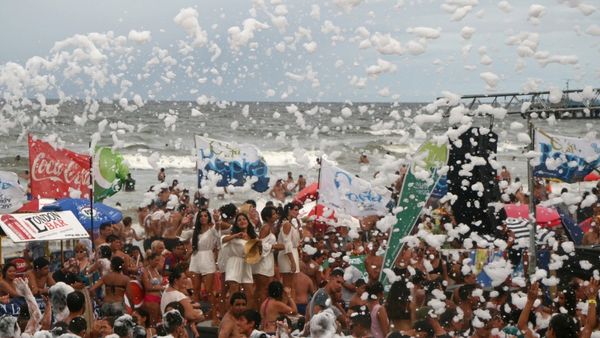 Siguen las fiestas de carnaval en La Costa